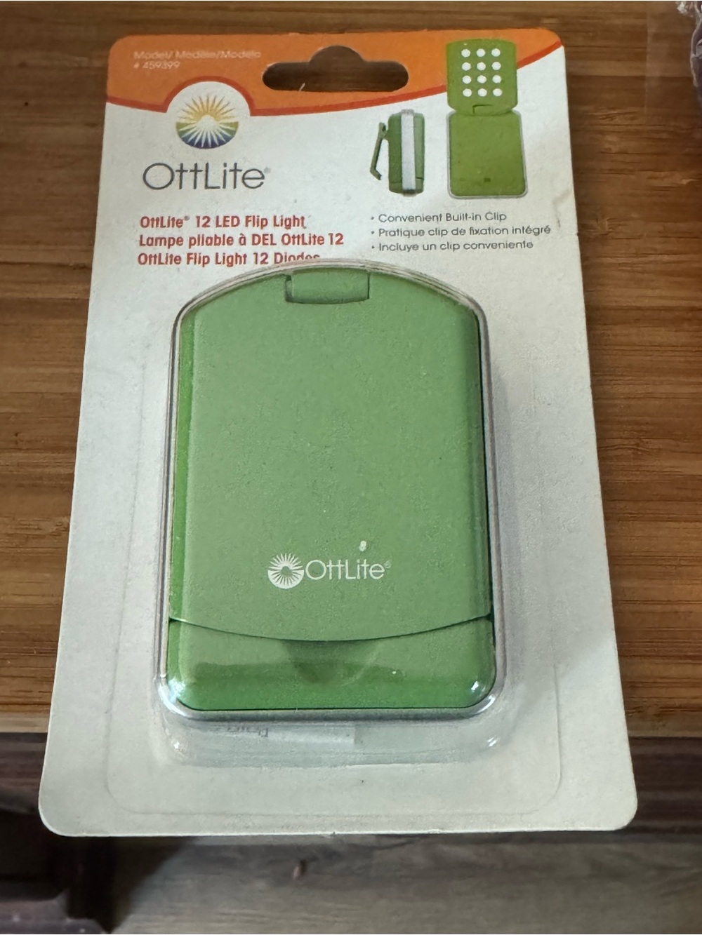 OttLite 12-LED Flip Light - Green